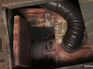 Грудастая и попой блондинка Lorelei Lee получает похоронен