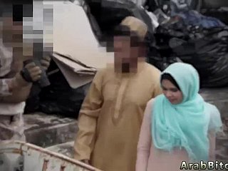 mariage vierge arabe et belle-fille de sa belle-mère copinage de l'opération girlplayfellow