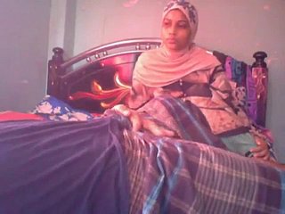 گدا کوئی رحم (پوشیدہ کیمرے) کے ساتھ ان کی کنواری GF آخر
