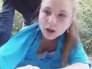 لطيف وقحة الحصول مارس الجنس في الهواء الطلق