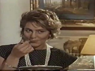 Maduras italiana caliente en el clip porno de la vendimia