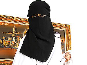 Babe eksotik mendapat fuck dan kemudian minum merangkap panas dari cawan