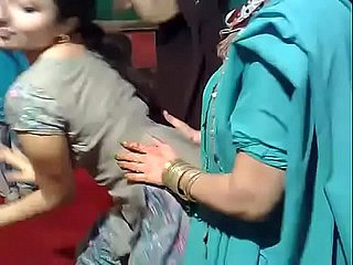 Звонить девушек в Дубай 971588312155