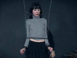 Sartrotte Sartre Sartre yang hampir legal di sesi perbudakan yang kasar