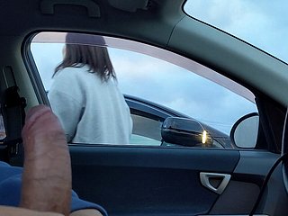 Handjob di dalam mobil
