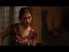 Eva De Dominici - Sangre en chilling boca (2016)