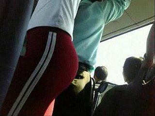 Sr. Voyeur - Gostosa no ônibus