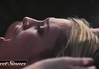 Sweetsinner -Hot Blonde Babysitter Kenna James Fucks 결혼 한 남자