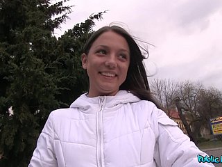 Russian Yammy Teen Erstaunlicher POV Mating