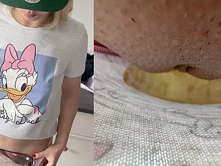 Câmera em calcinha adolescente enquanto faz xixi - nunca visto antes