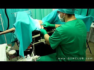Thao tác trong tủ gyno