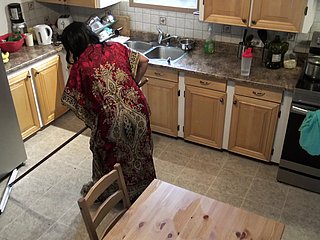 Pakistani Maid Has Estimated Intercourse With British Nabob