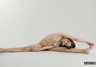 Abel Rugolmaskina Brünette nackte Gymnast
