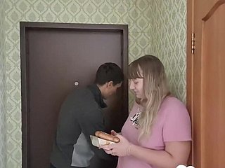 الجار يدعوني إلى اللعنة سريعة
