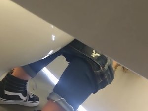 Peeing Establishing Sweeping Speed a plant Voyeur 3 - HD