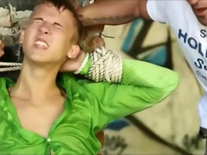 Gay Sexo Esclavo consigue su culo se extendía