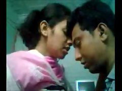 Sg dan Teen Pasangan India