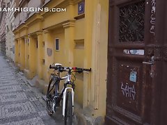 Jirka barebacks de postbode Tibor