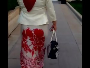 Dust-broom curvas hijab Culo