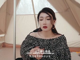 야외 캠핑이 대학생들을 유혹합니다.
