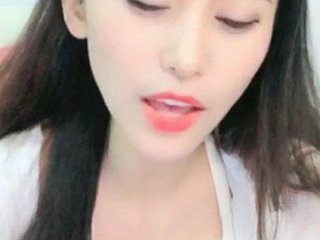 中国模特熟女在家打手枪漂亮性感36D36D