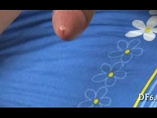 Девственница кричит от боли