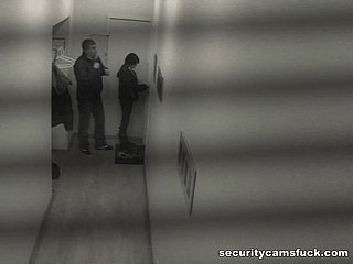Si Rambut Coklat Nakal Berani Bercinta di Lorong Umum