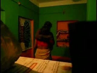 X Desi Bhabi cogido por el escándalo Vecino