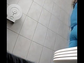 Voyeur pissing 100