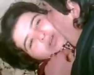 IRAN الإيرانية قرية فتاة في فمها الرياء Mommy الجسم