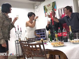 フランス語周年記念パーティーはアンに回し