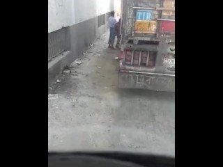 بنت المدرسة كتحوا من شفور ديال الكميوو