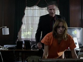 Sara Malakul Lane Naakt Scenes -